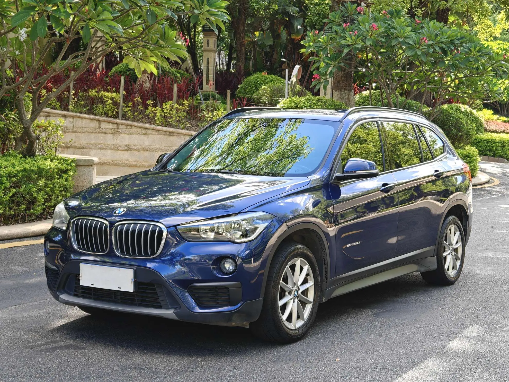 BMW X1  из Китая