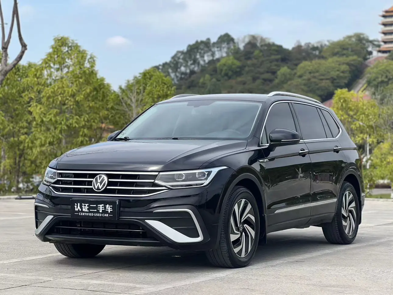 Volkswagen Tiguan L