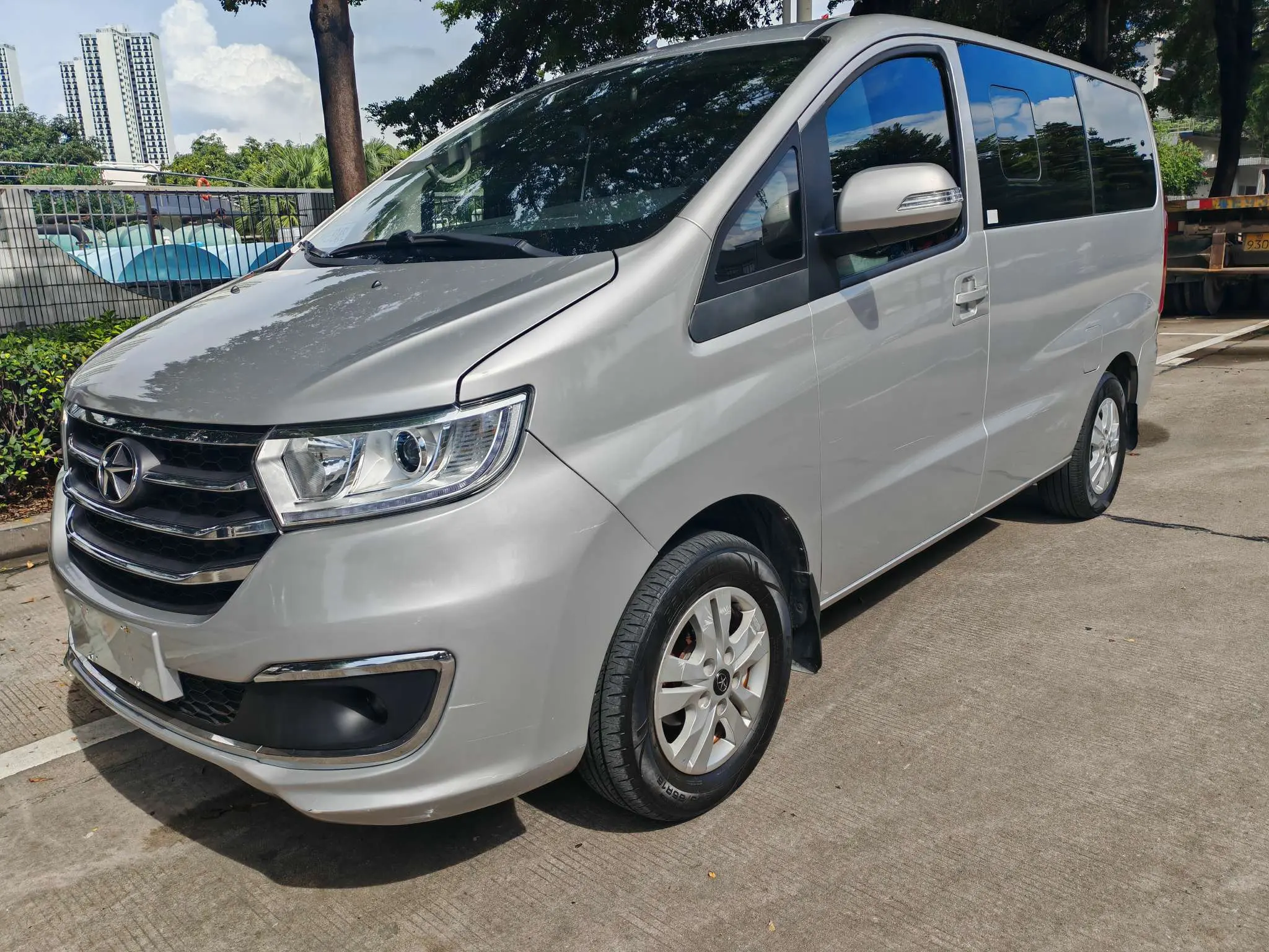 JAC Ruifeng M3  из Китая