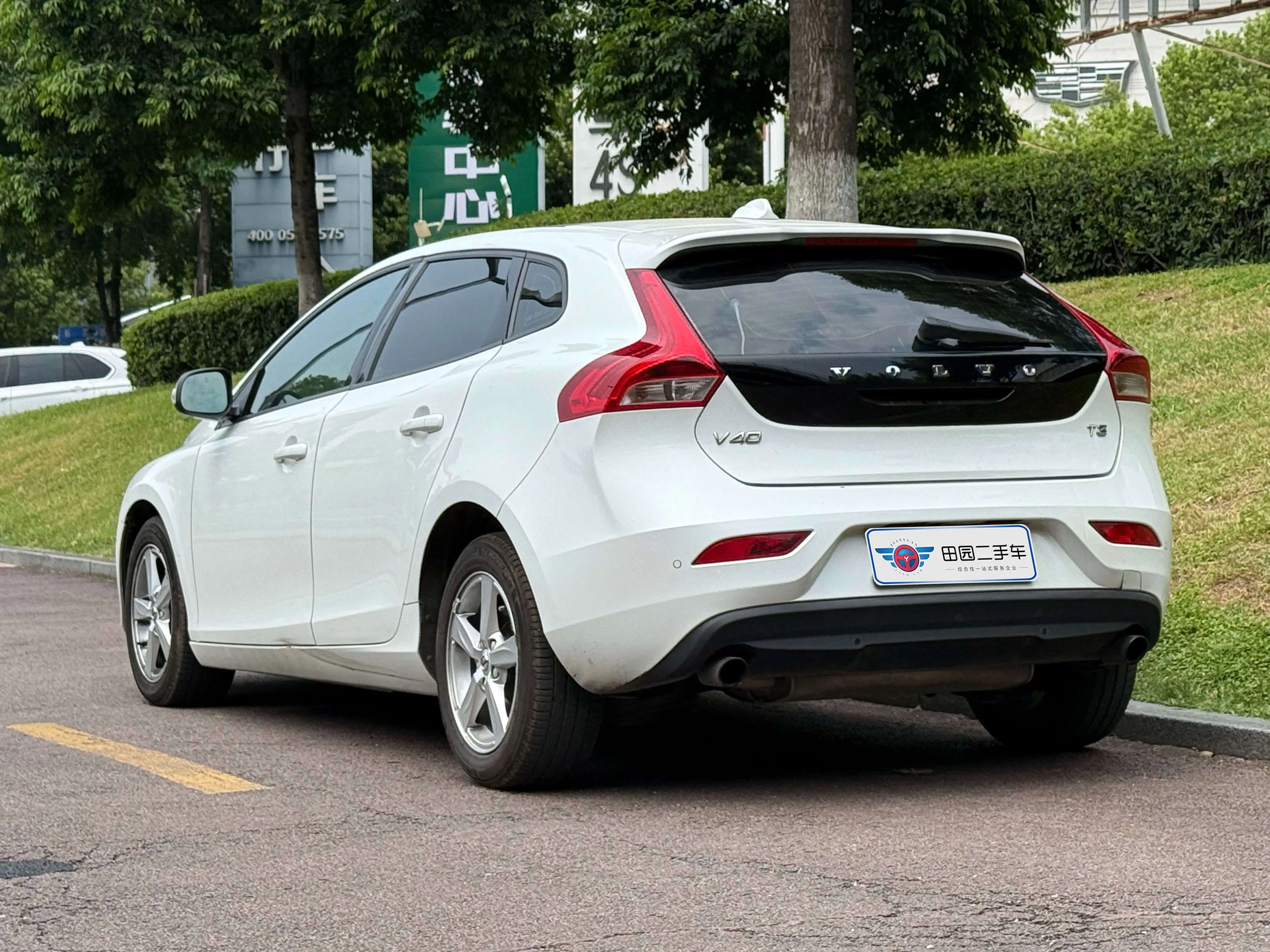 Volvo V40