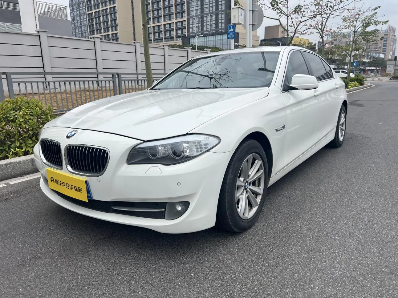 BMW 5 Series  из Китая