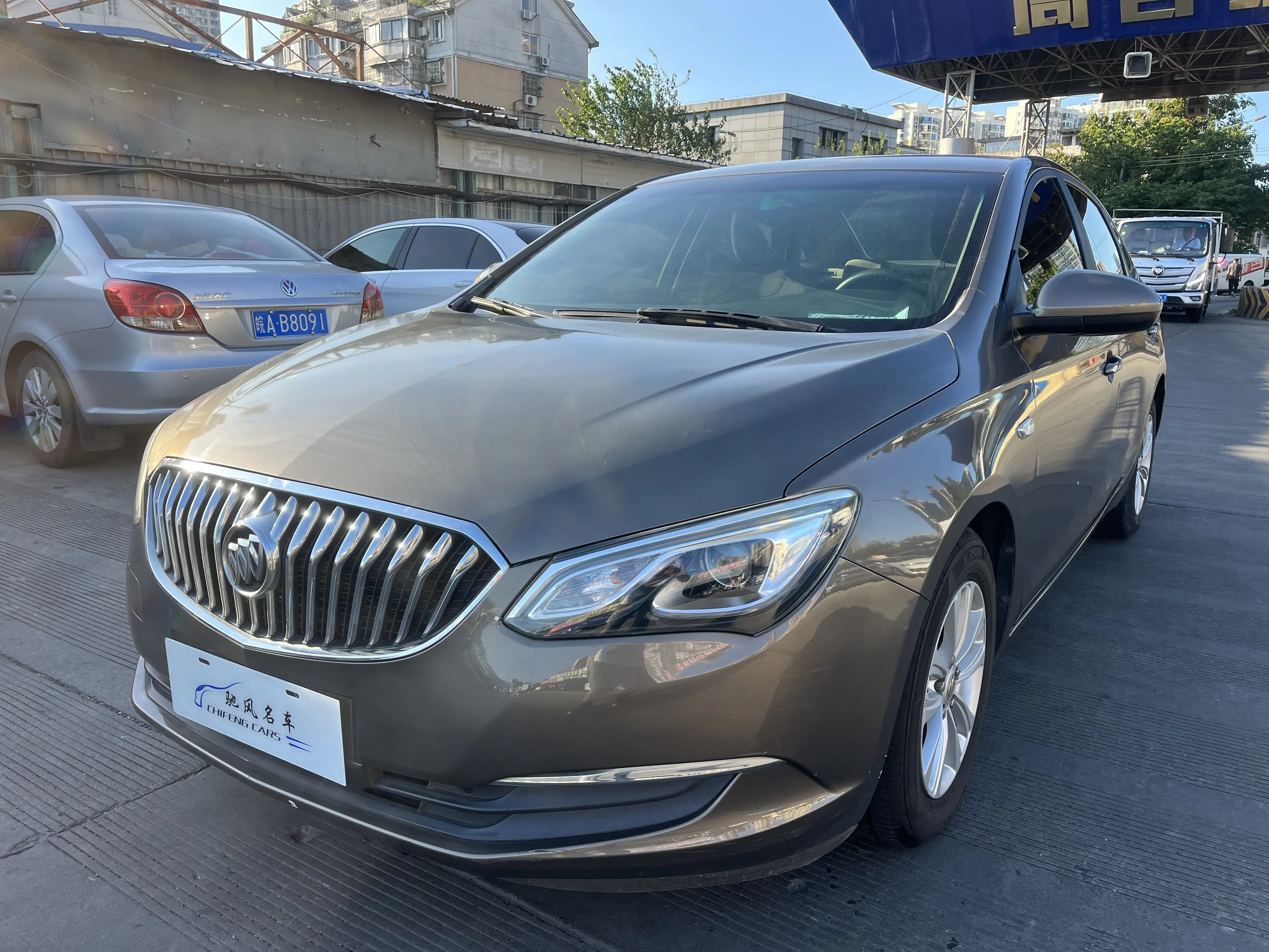 Buick Yinglang