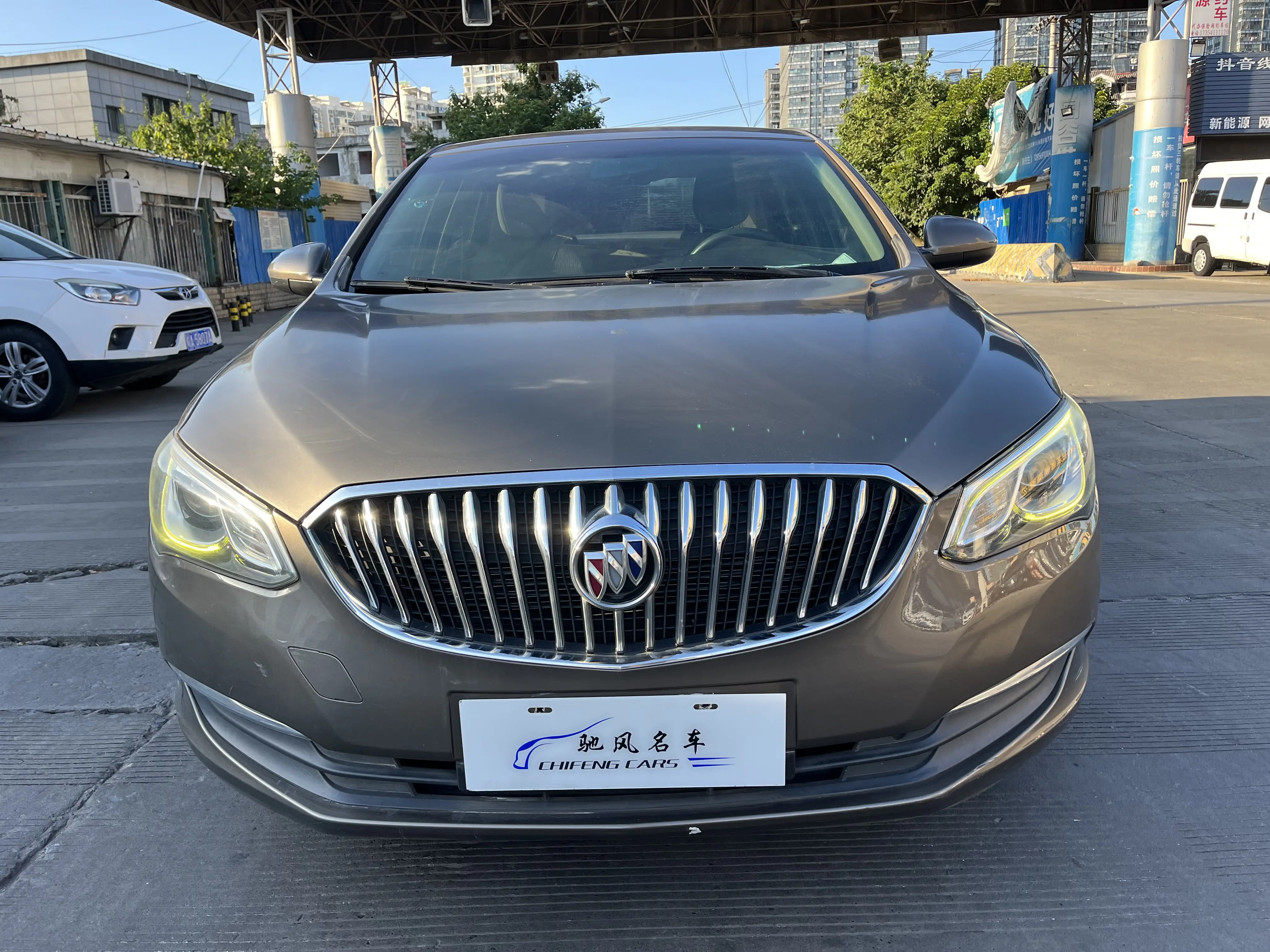 Buick Yinglang