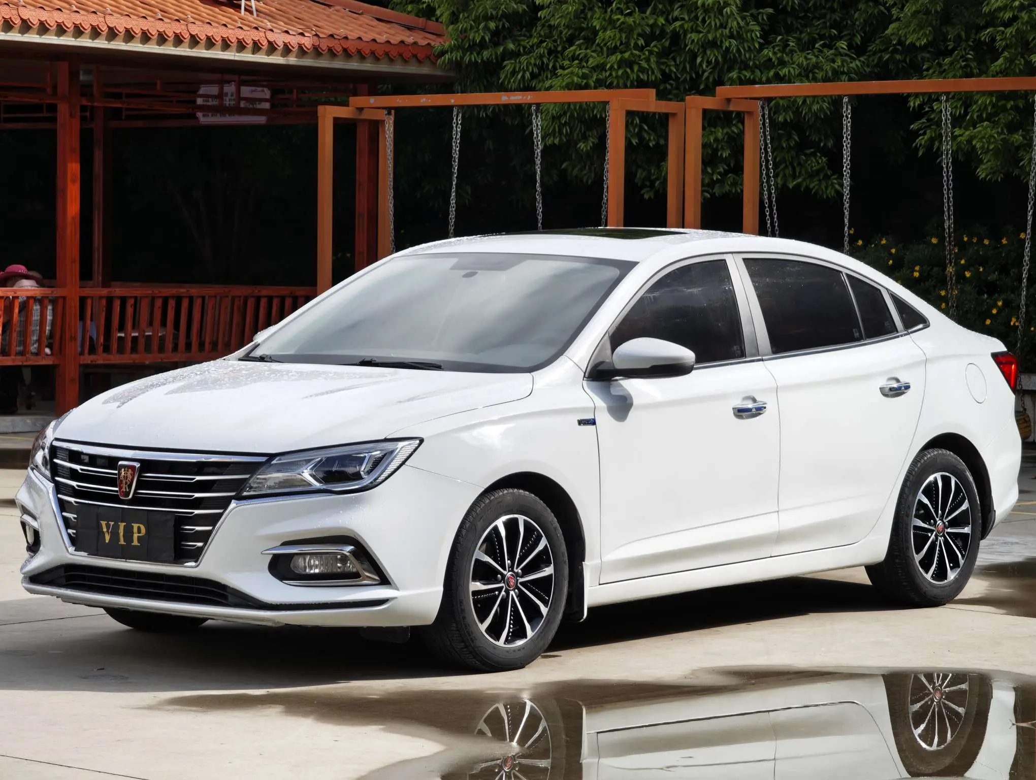 Roewe i5  из Китая