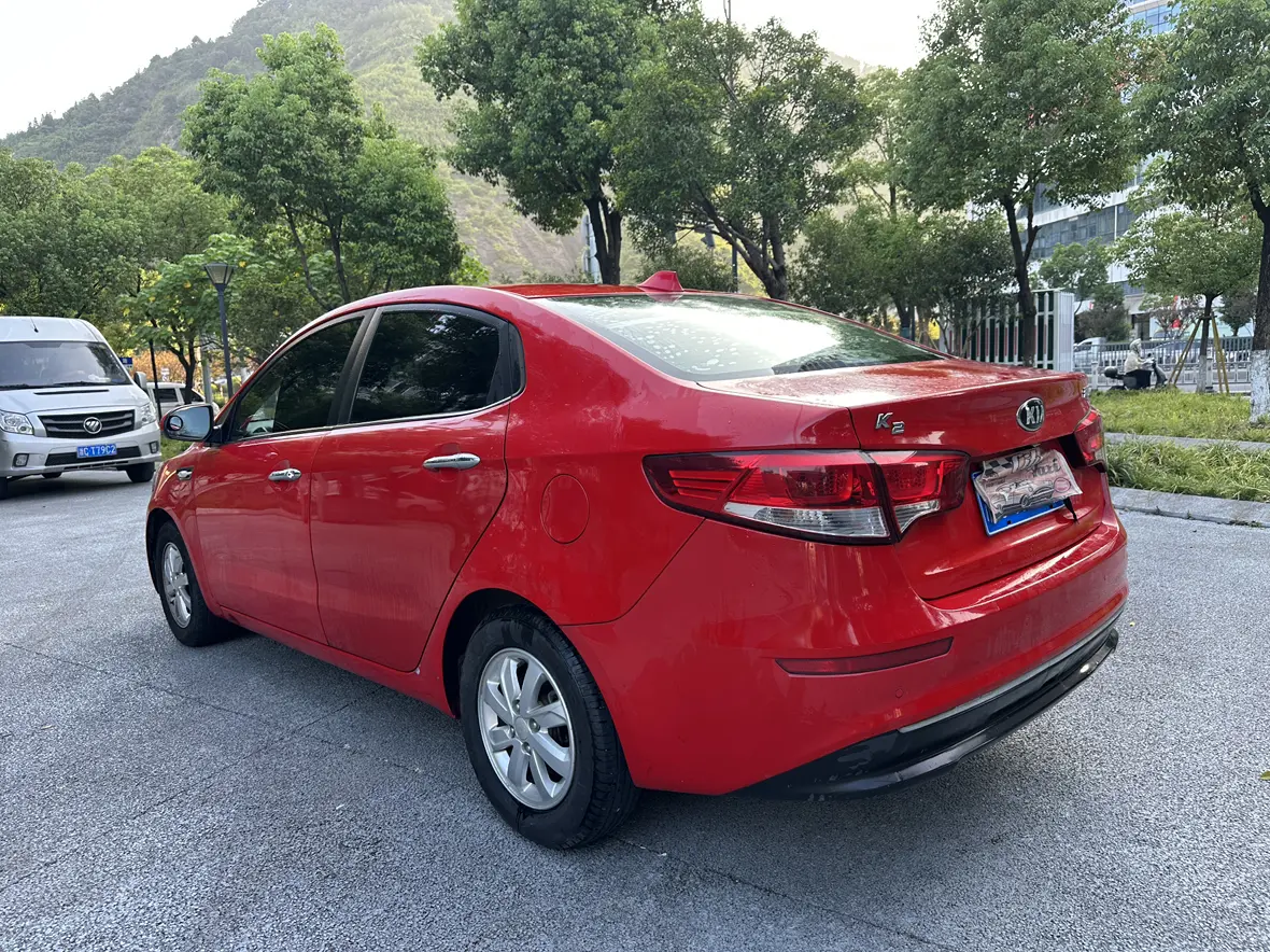 Kia K2