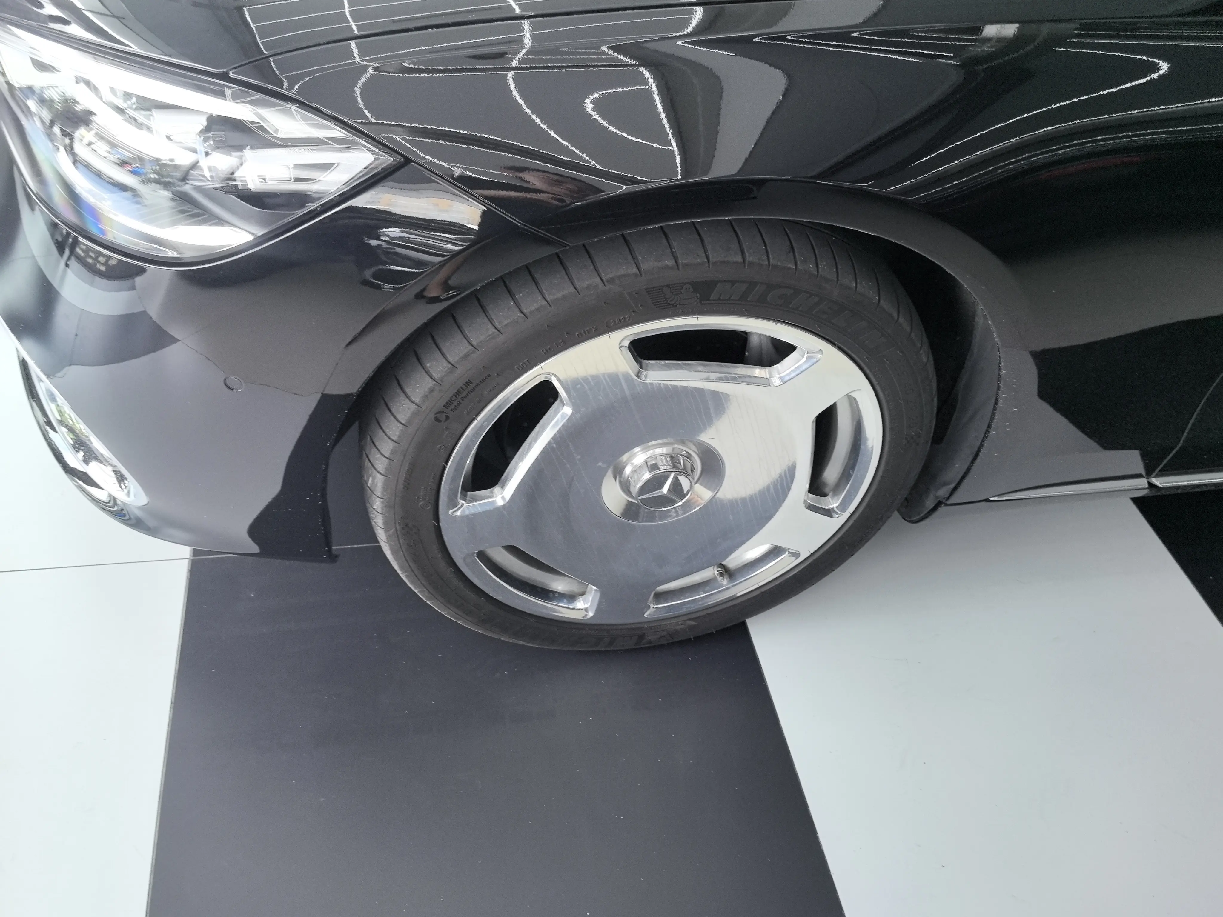 Mercedes-Benz Maybach S-Class