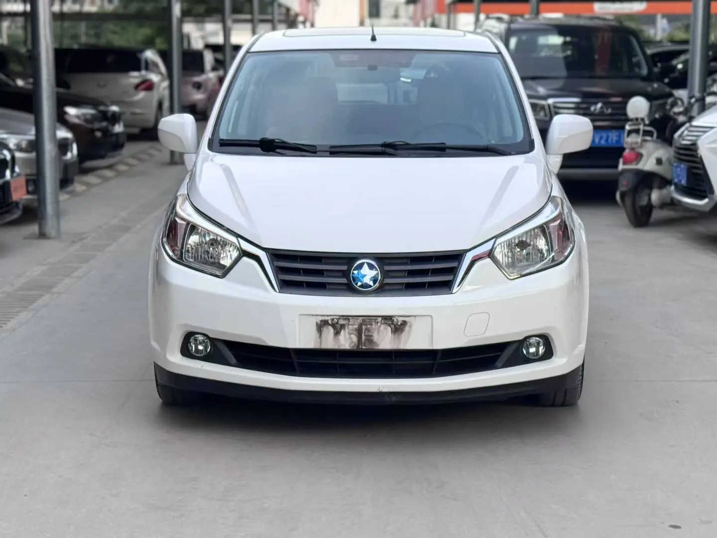 Kai Chen Venucia R50