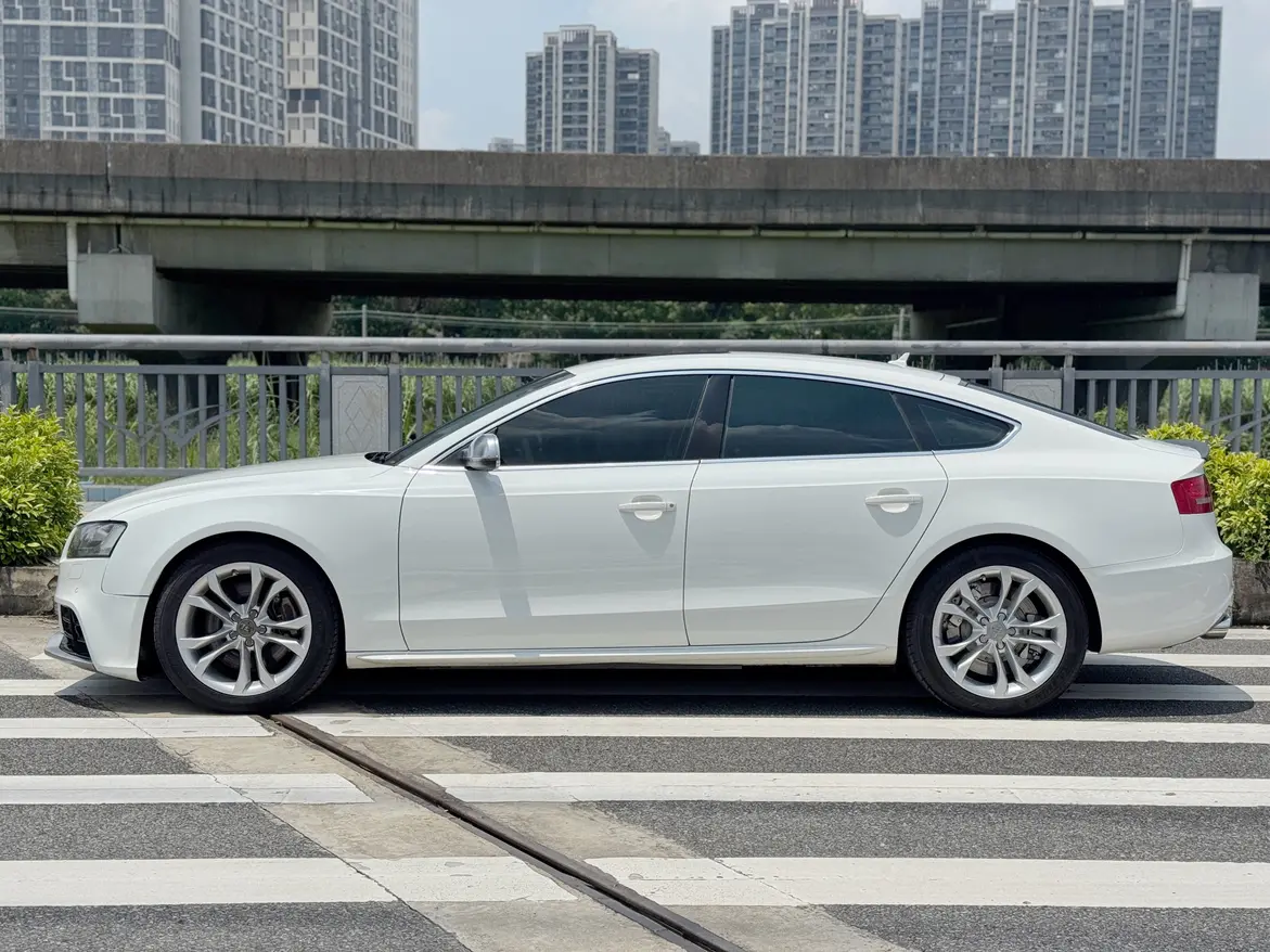 Audi S5