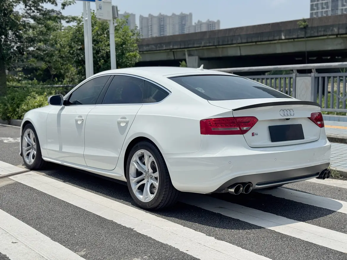 Audi S5