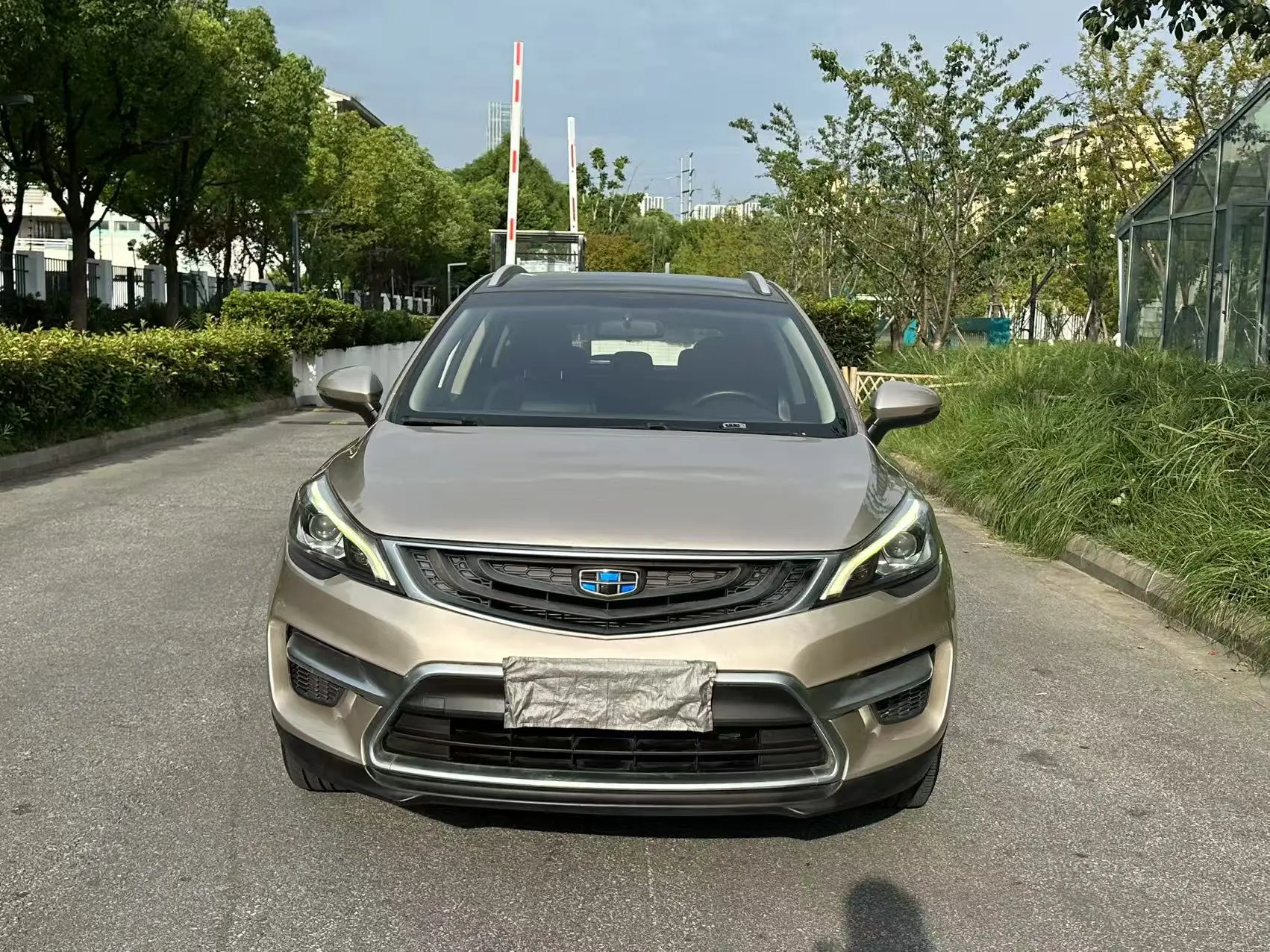 Geely Emgrand GS  из Китая