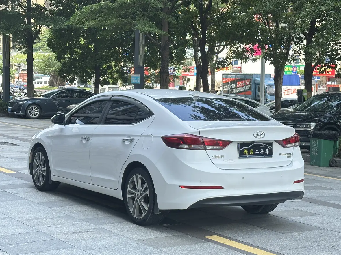 Hyundai Lead