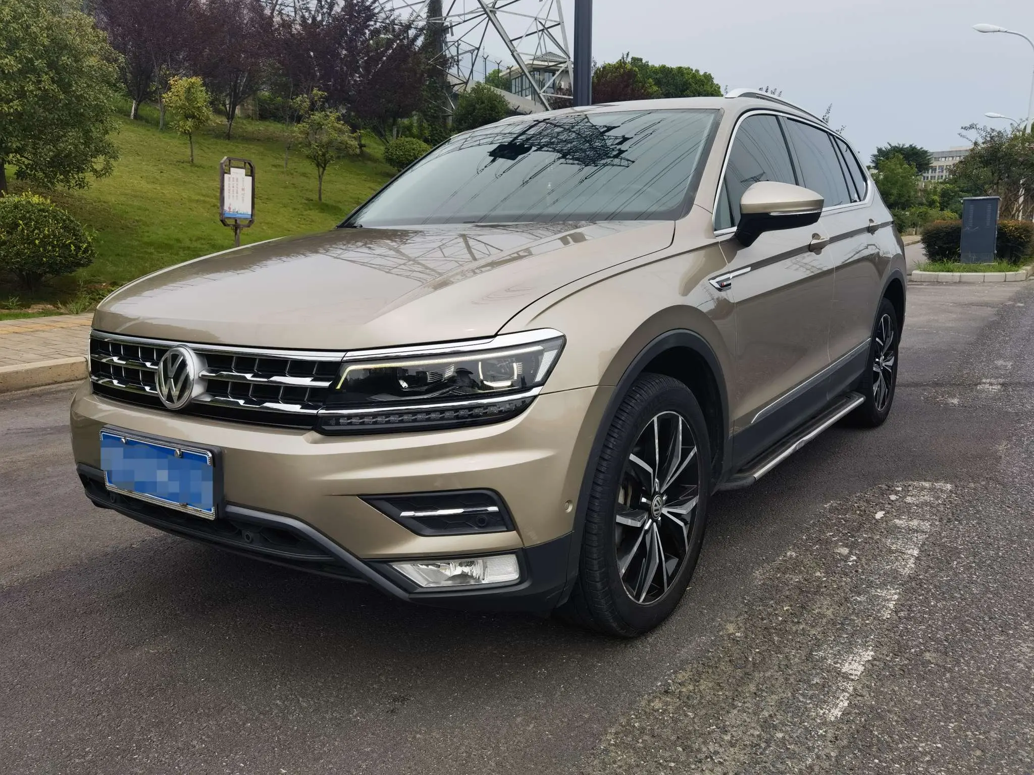 Volkswagen Tiguan L