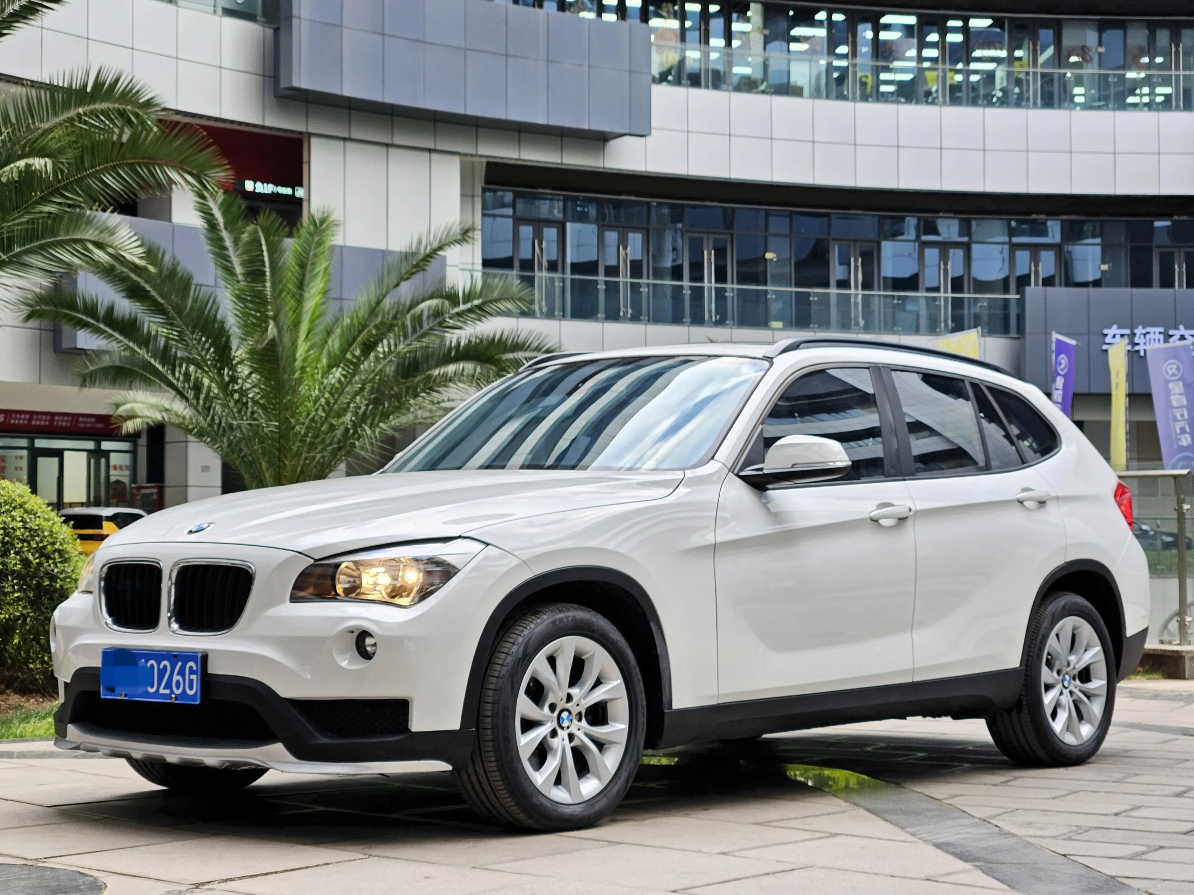BMW X1  из Китая