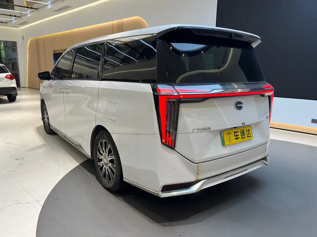 GAC Trumpchi E9 PHEV