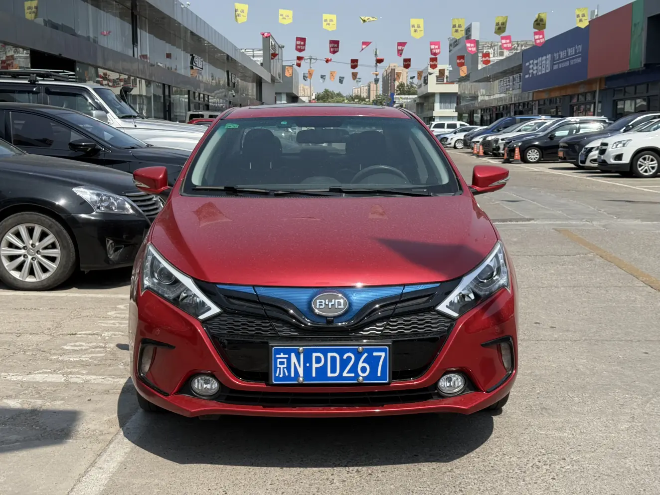 BYD QinEV  из Китая
