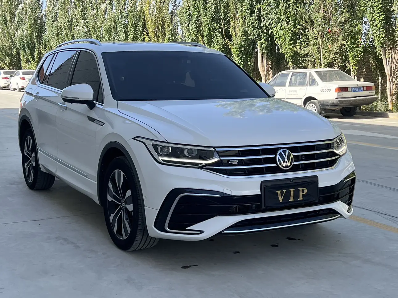 Volkswagen Tiguan L