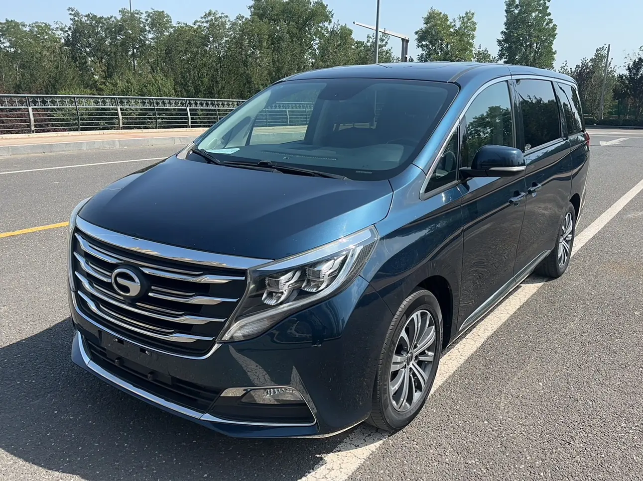 GAC Trumpchi M8  из Китая