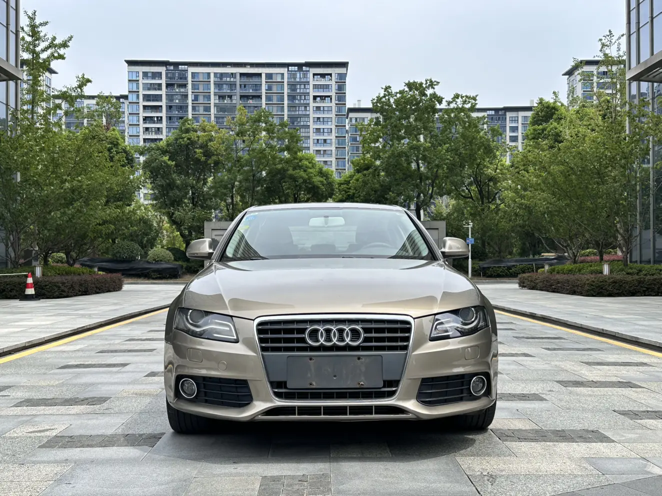 Audi A4L  из Китая