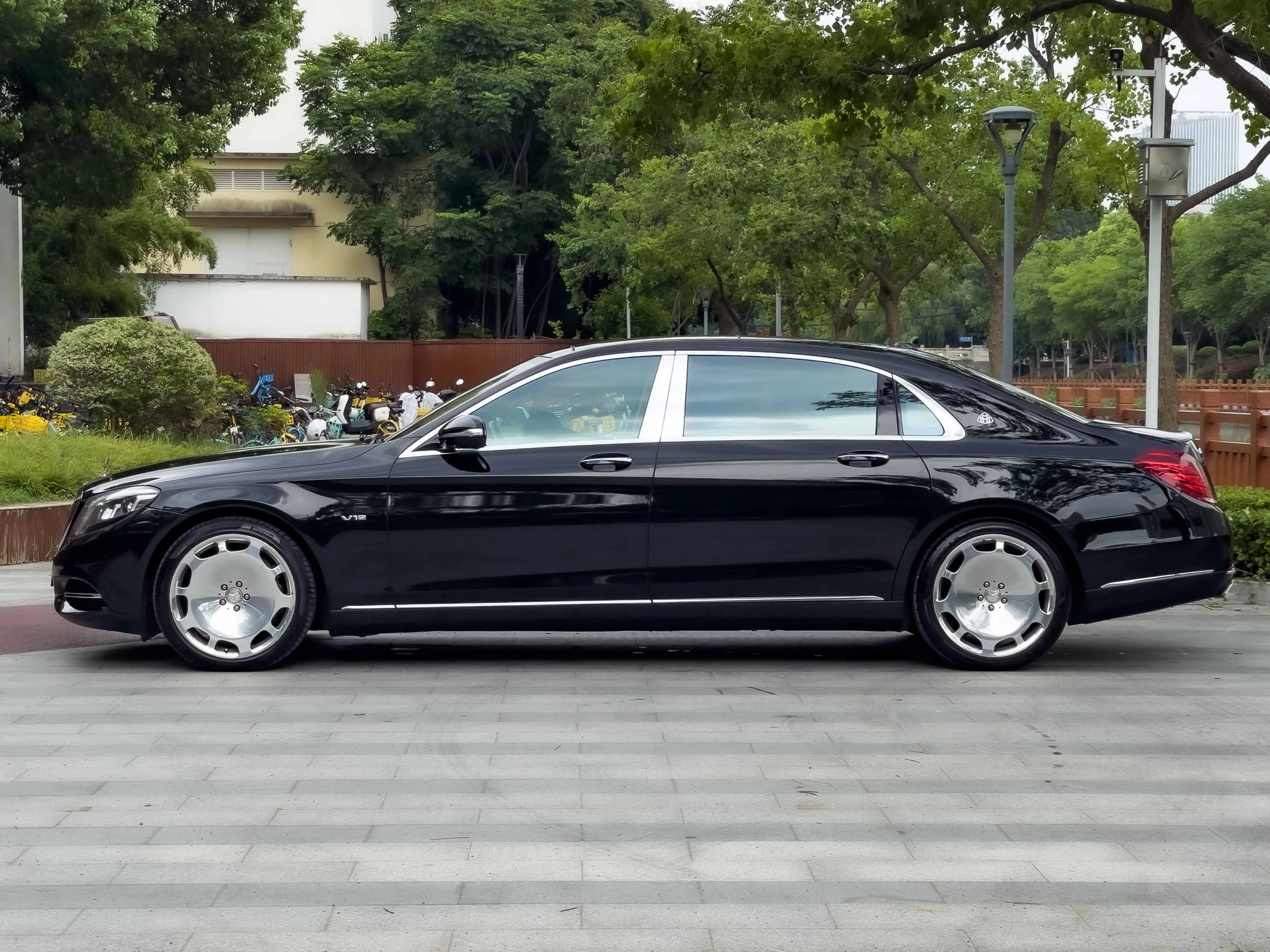 Mercedes-Benz Maybach S-Class