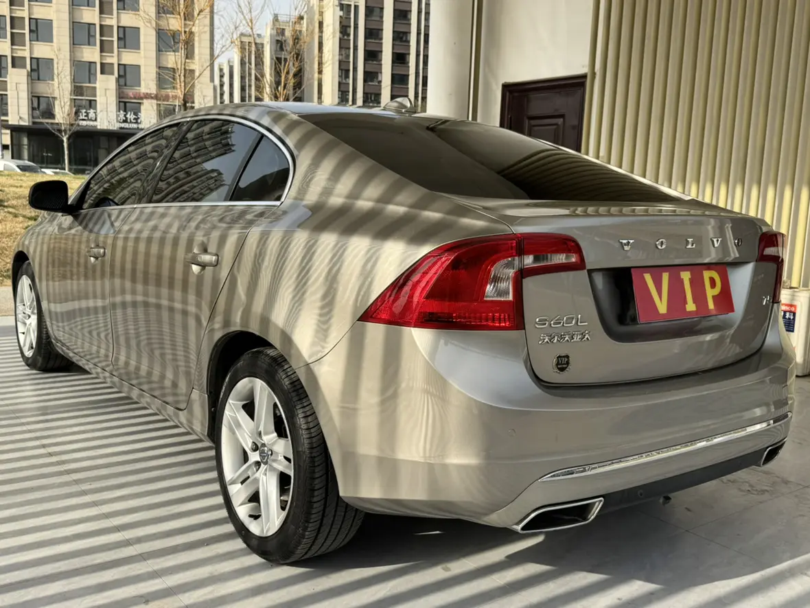 Volvo S60