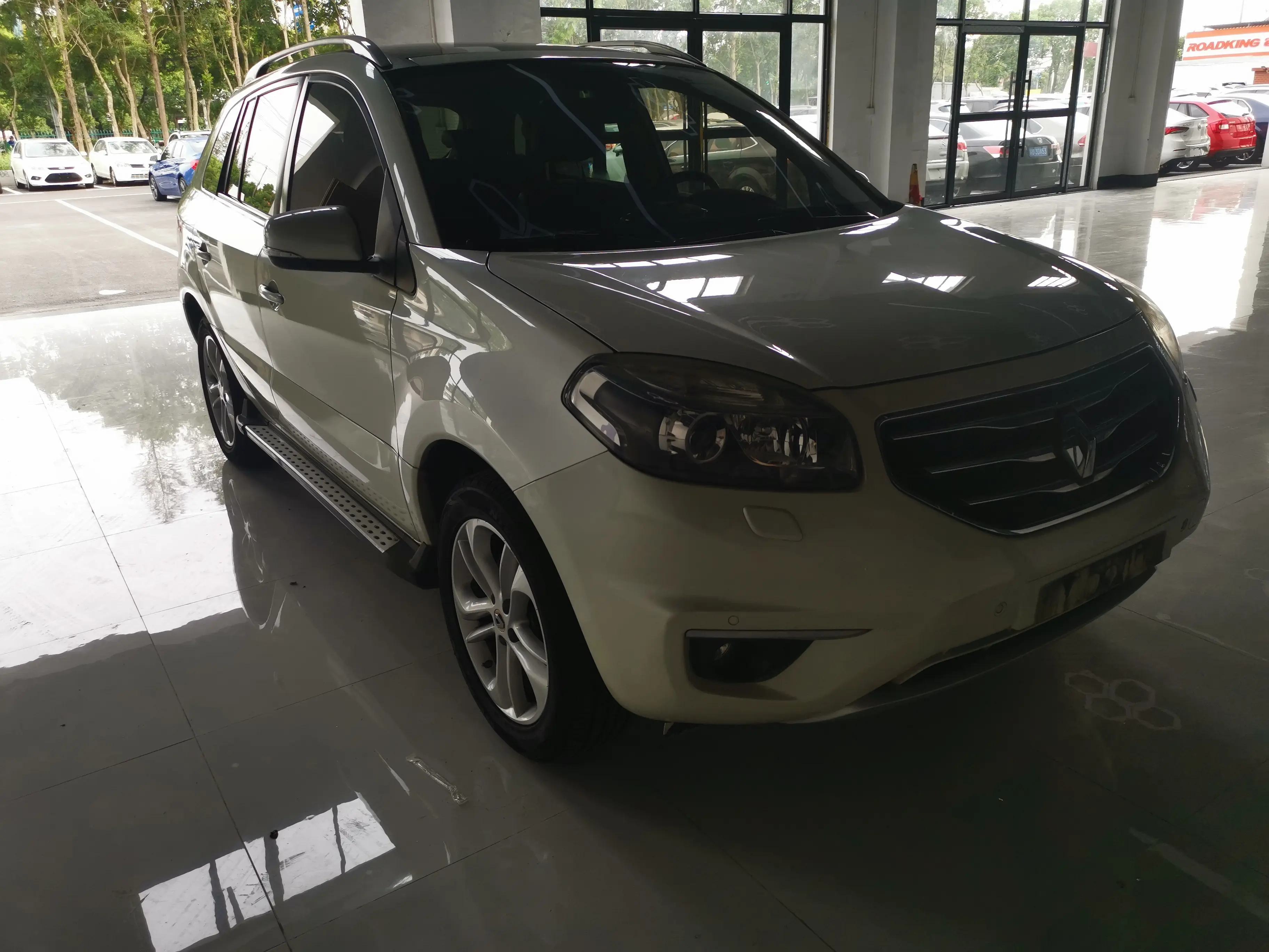 Renault Koleos (imported)