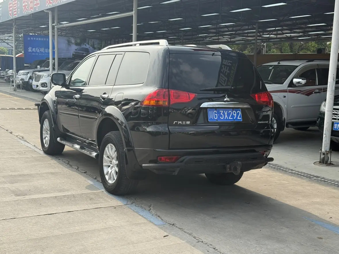 Mitsubishi Pajero Jinchang