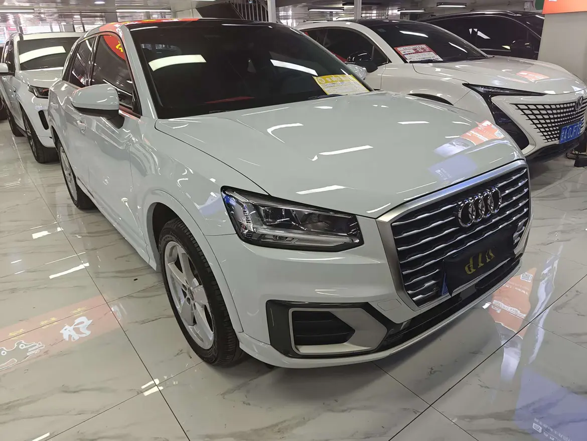 Audi Q2L