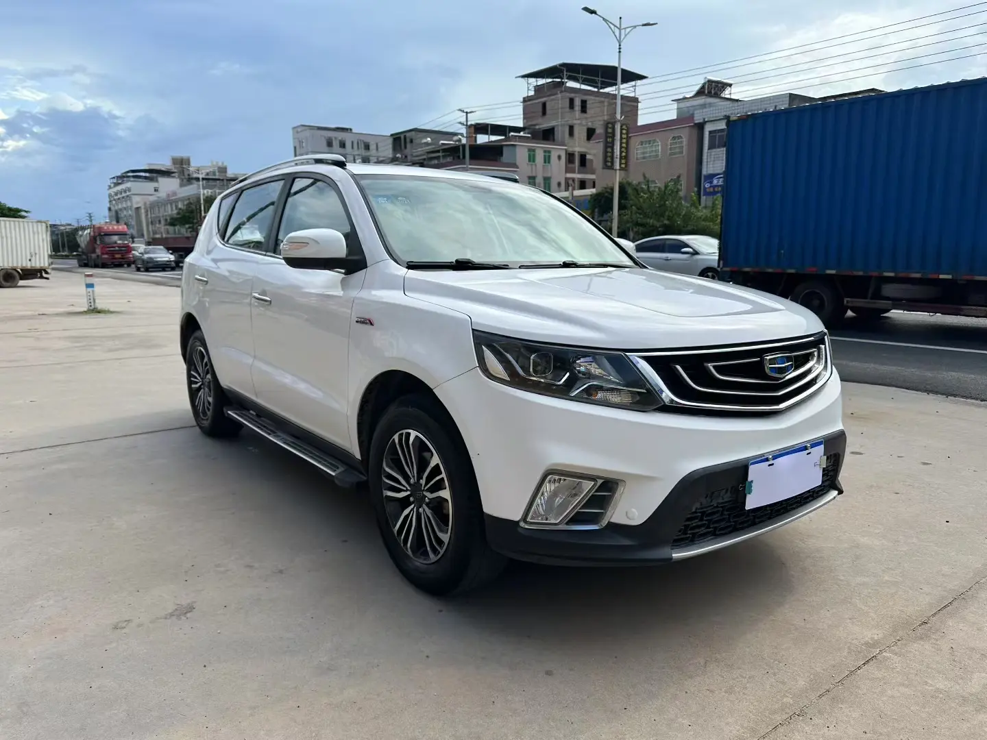 Geely Vision X6