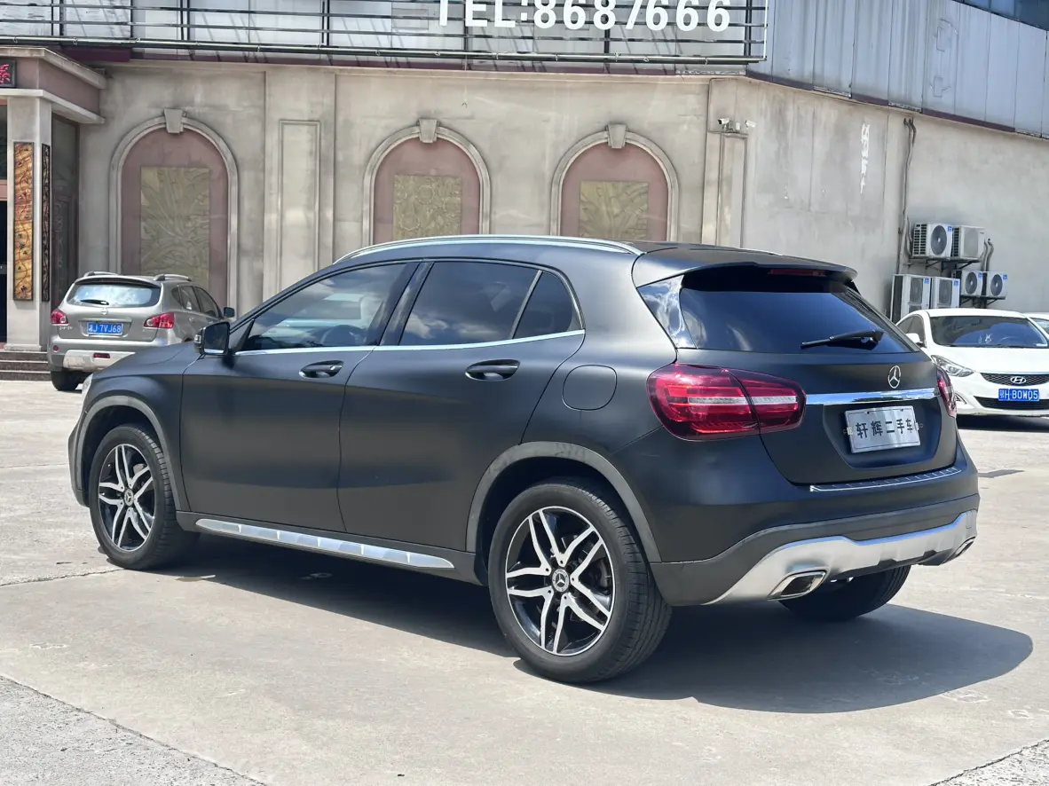 Mercedes-Benz GLA