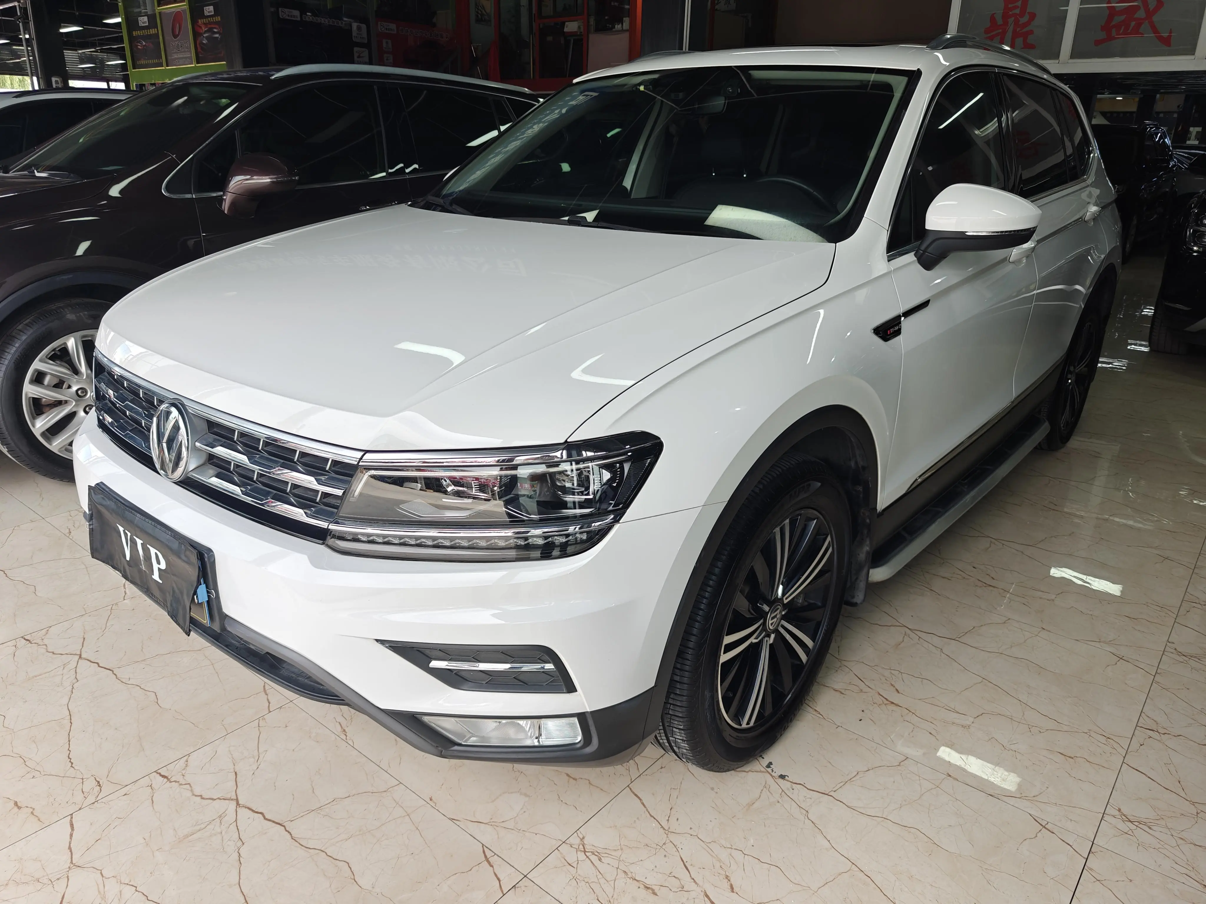 Volkswagen Tiguan L