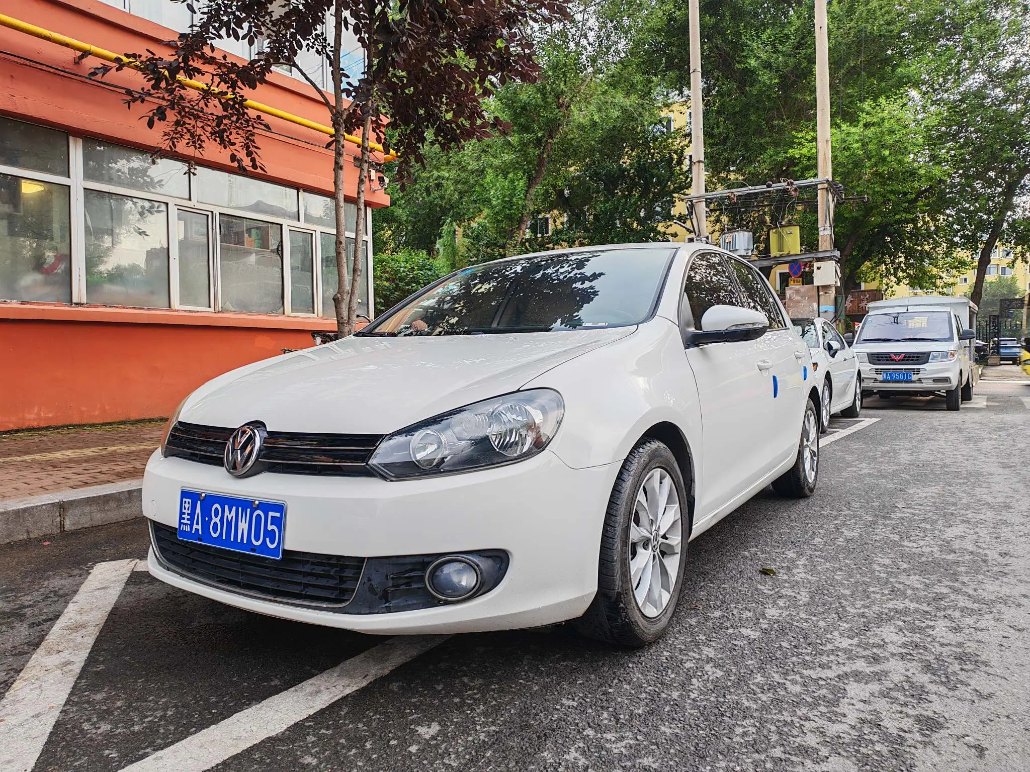 Volkswagen Golf  из Китая