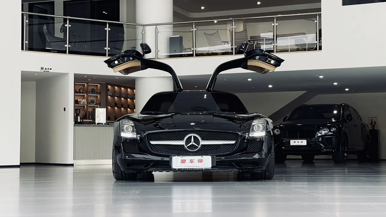 Mercedes-Benz SLS-Class AMG