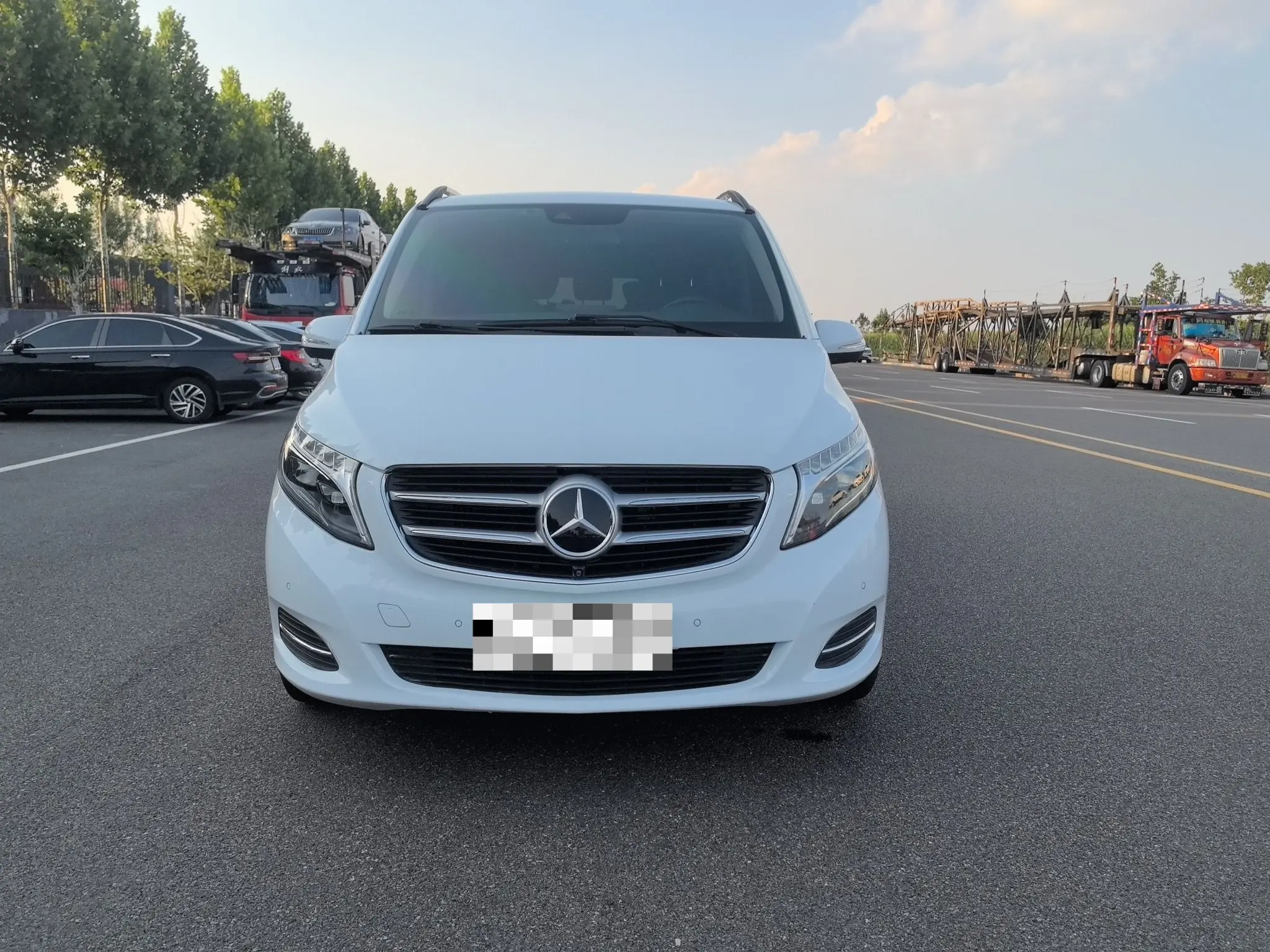 Mercedes-Benz Mercedes Benz V Class