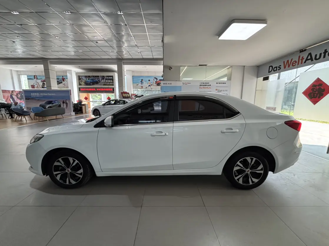 Roewe 360