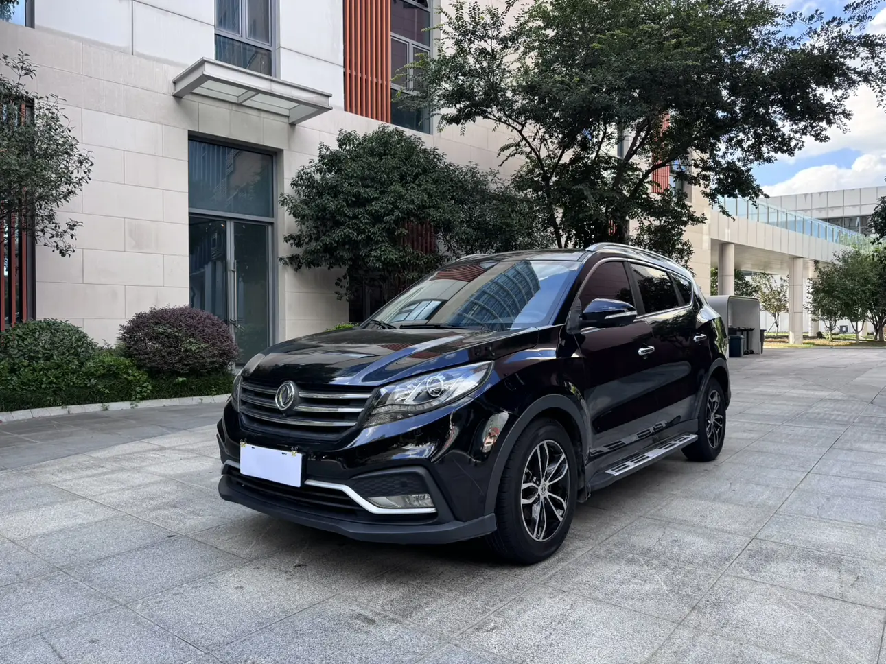 Dongfeng Fengon 580