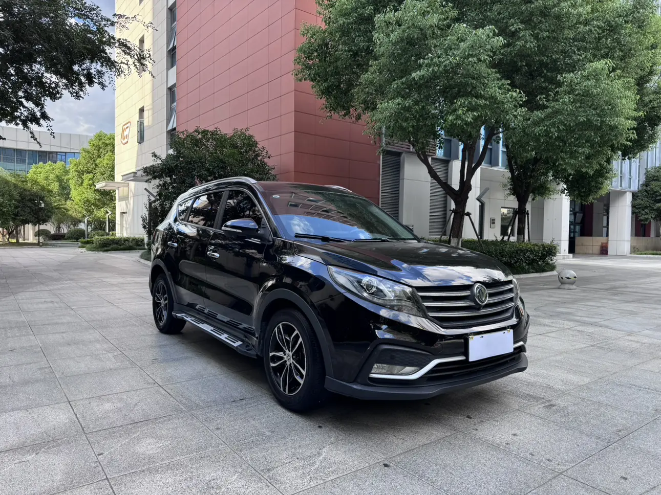 Dongfeng Fengon 580