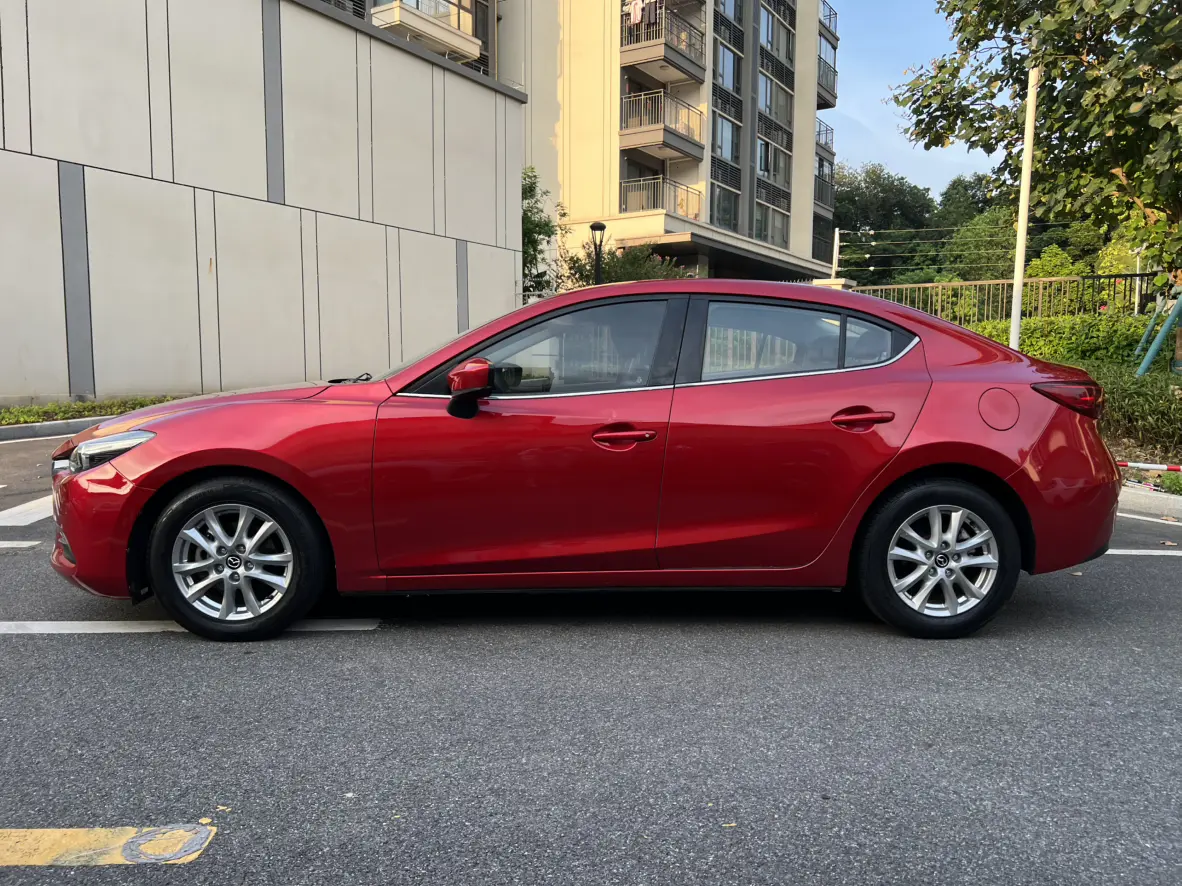 Mazda 3 Angkesela