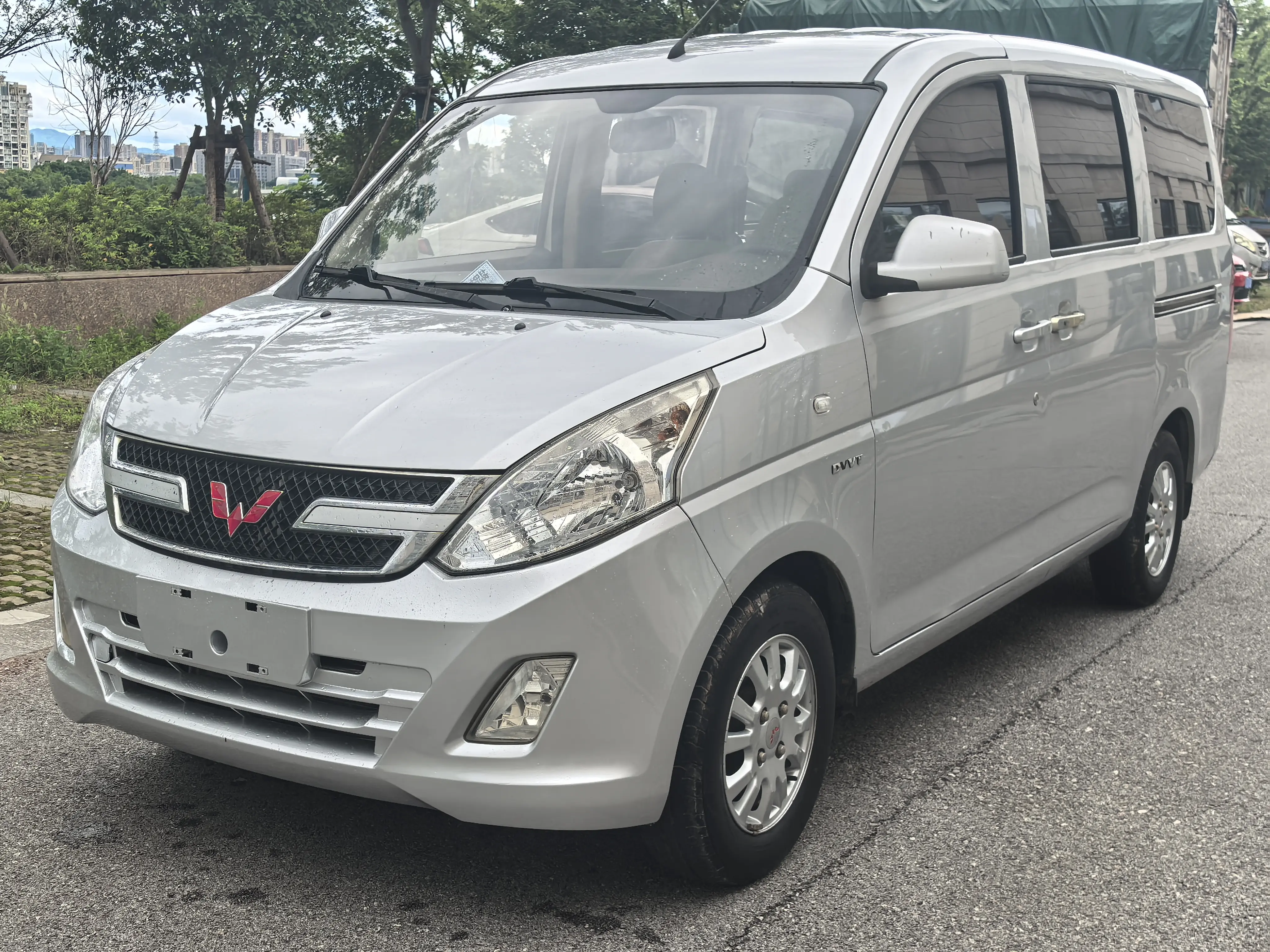 Wuling Rongguang V