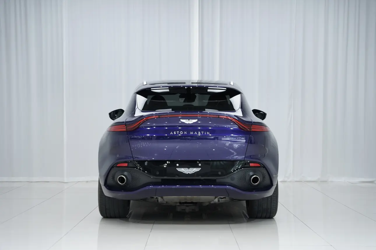 Aston Martin DBX