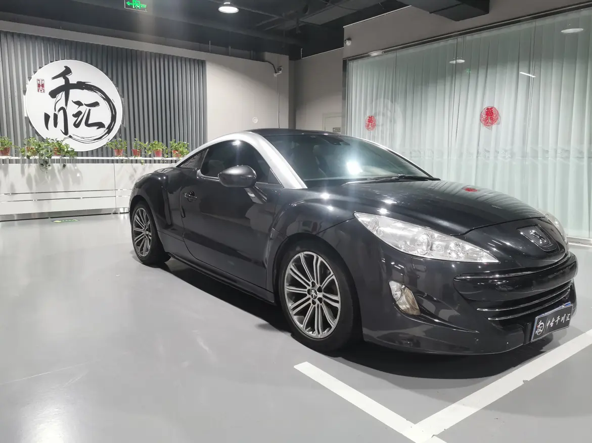 Peugeot RCZ