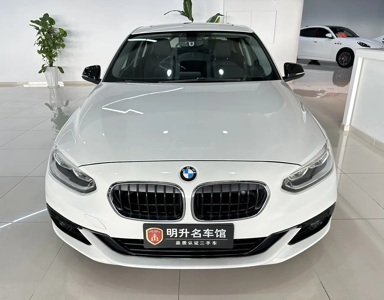 BMW 1 Series  из Китая