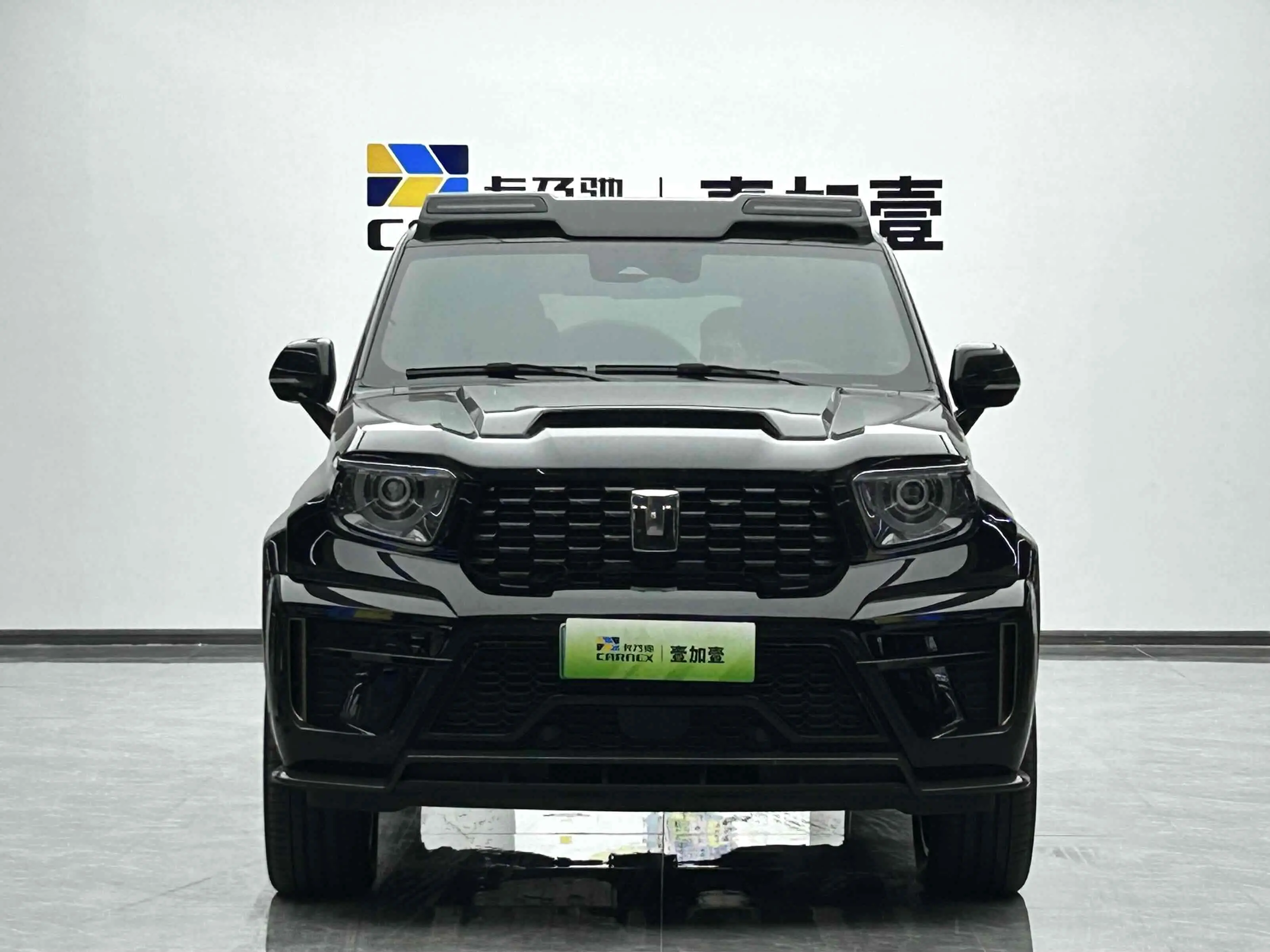 Tank 700 Hi4-T  из Китая