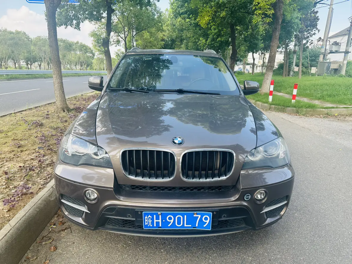 BMW X5 (imported)