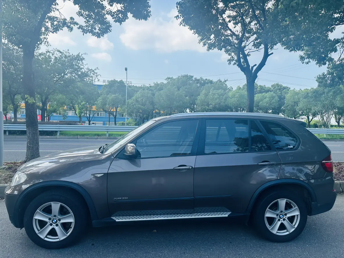 BMW X5 (imported)