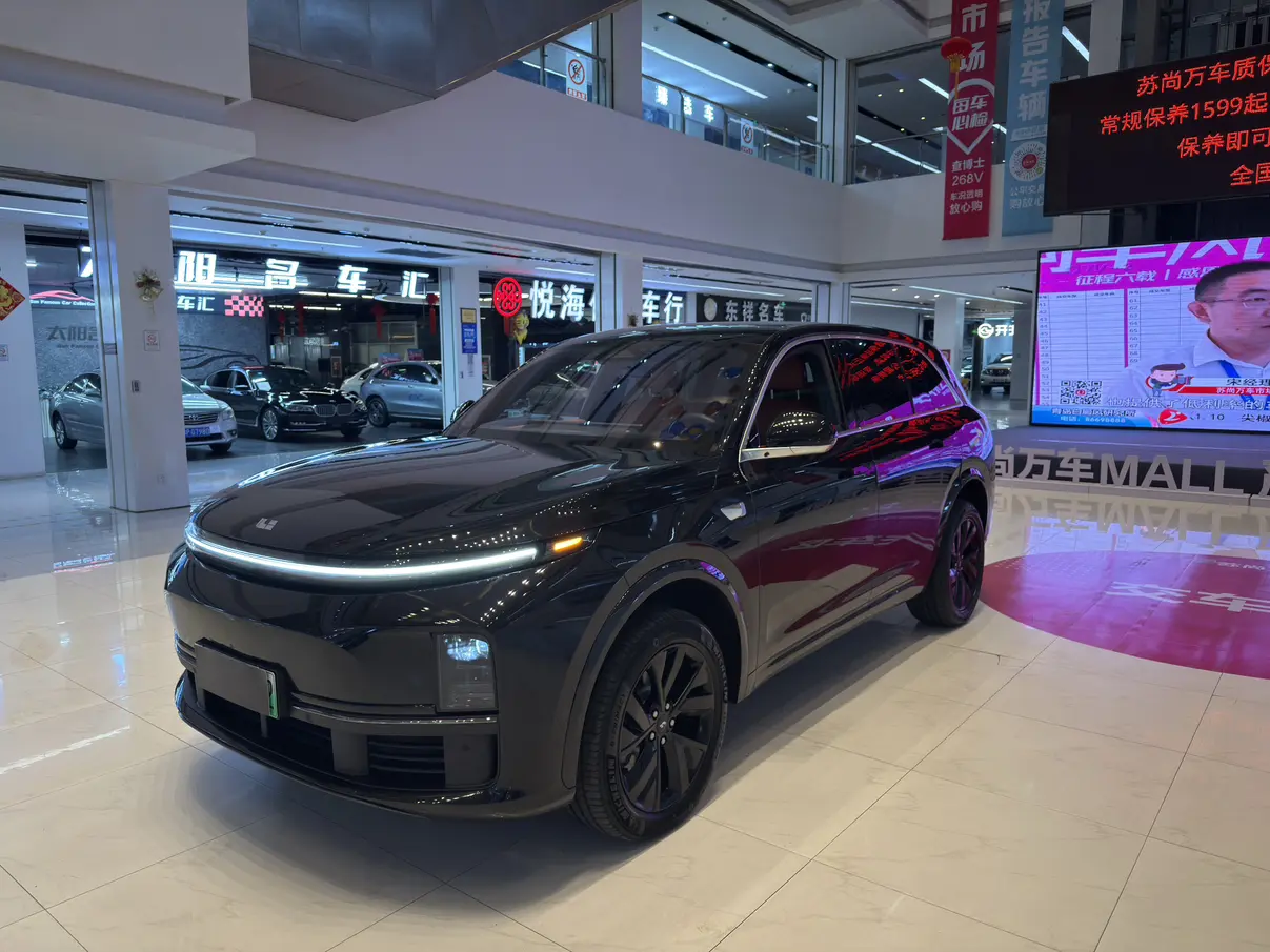 Li Ideal L7  из Китая