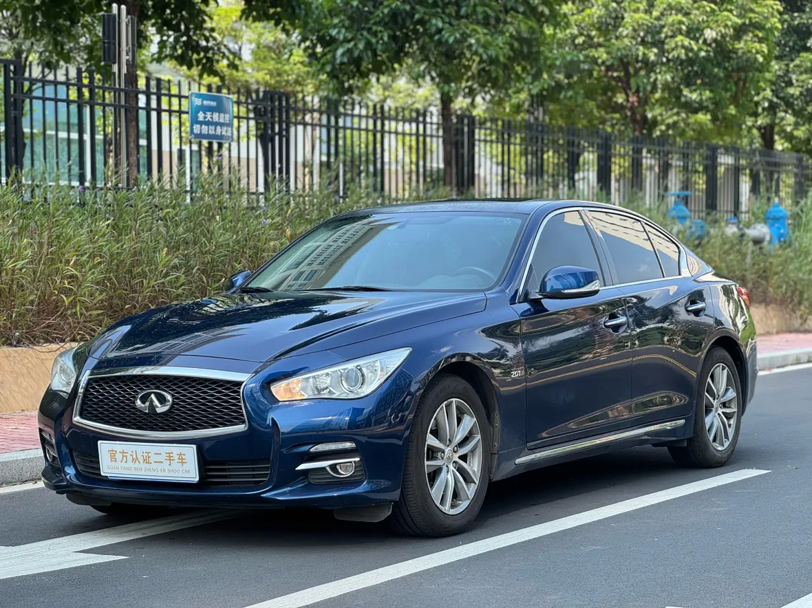 Infiniti Q50L