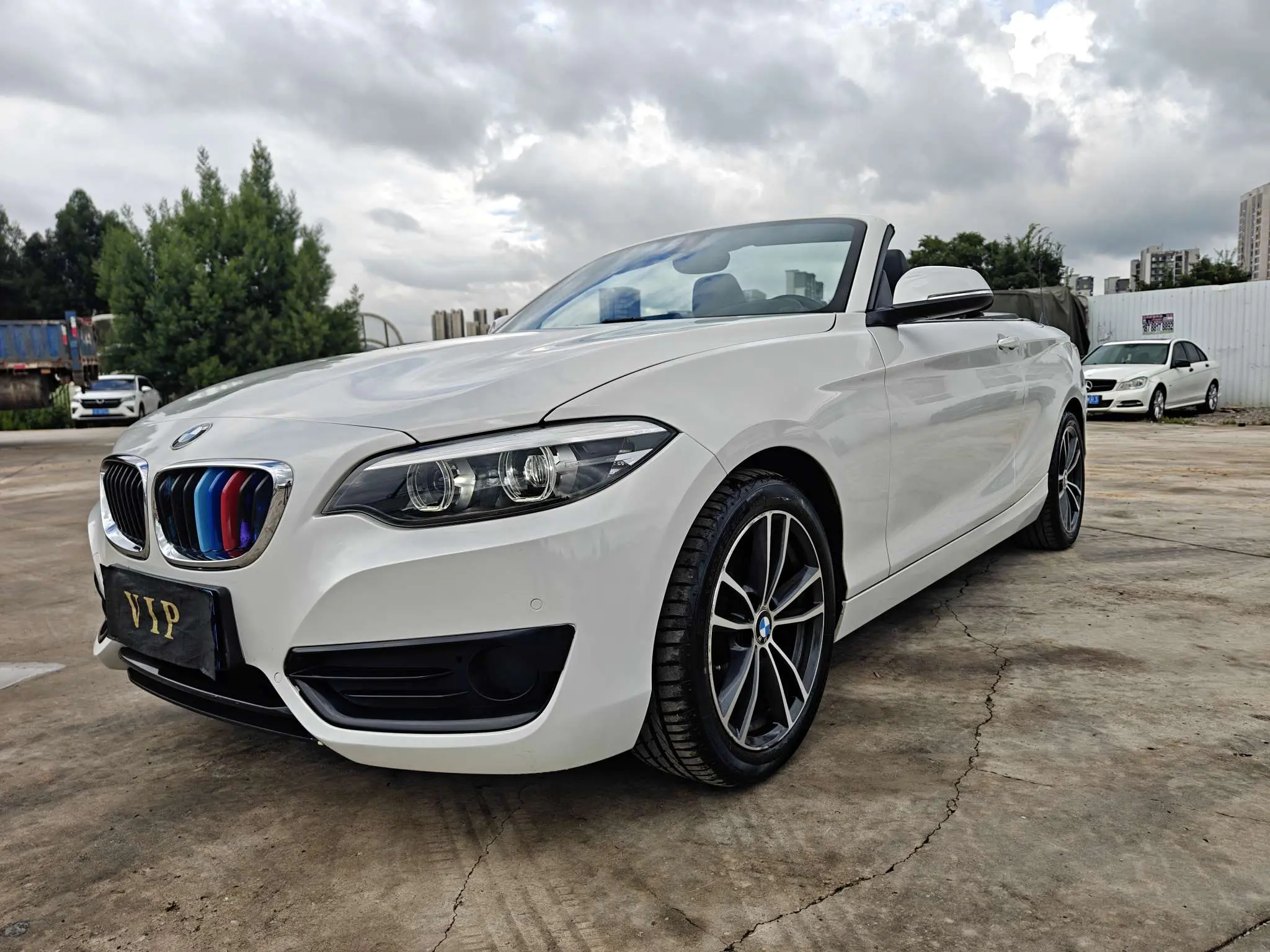 BMW 2 Series (Imported)  из Китая