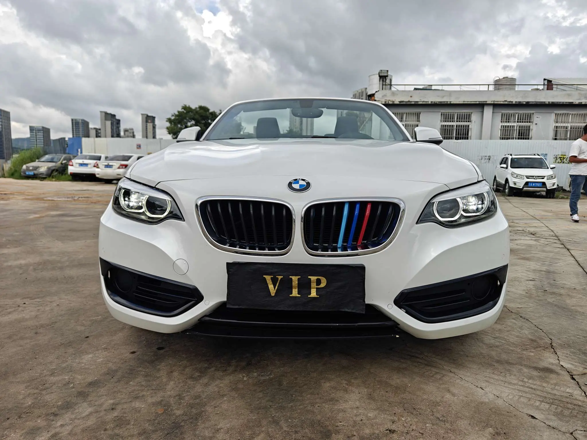 BMW 2 Series (Imported)  из Китая