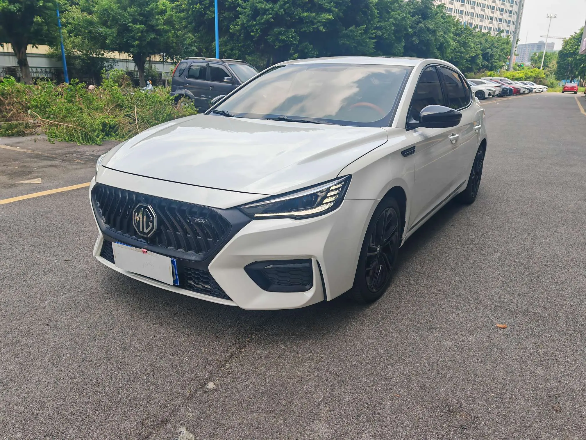 MG 6  из Китая