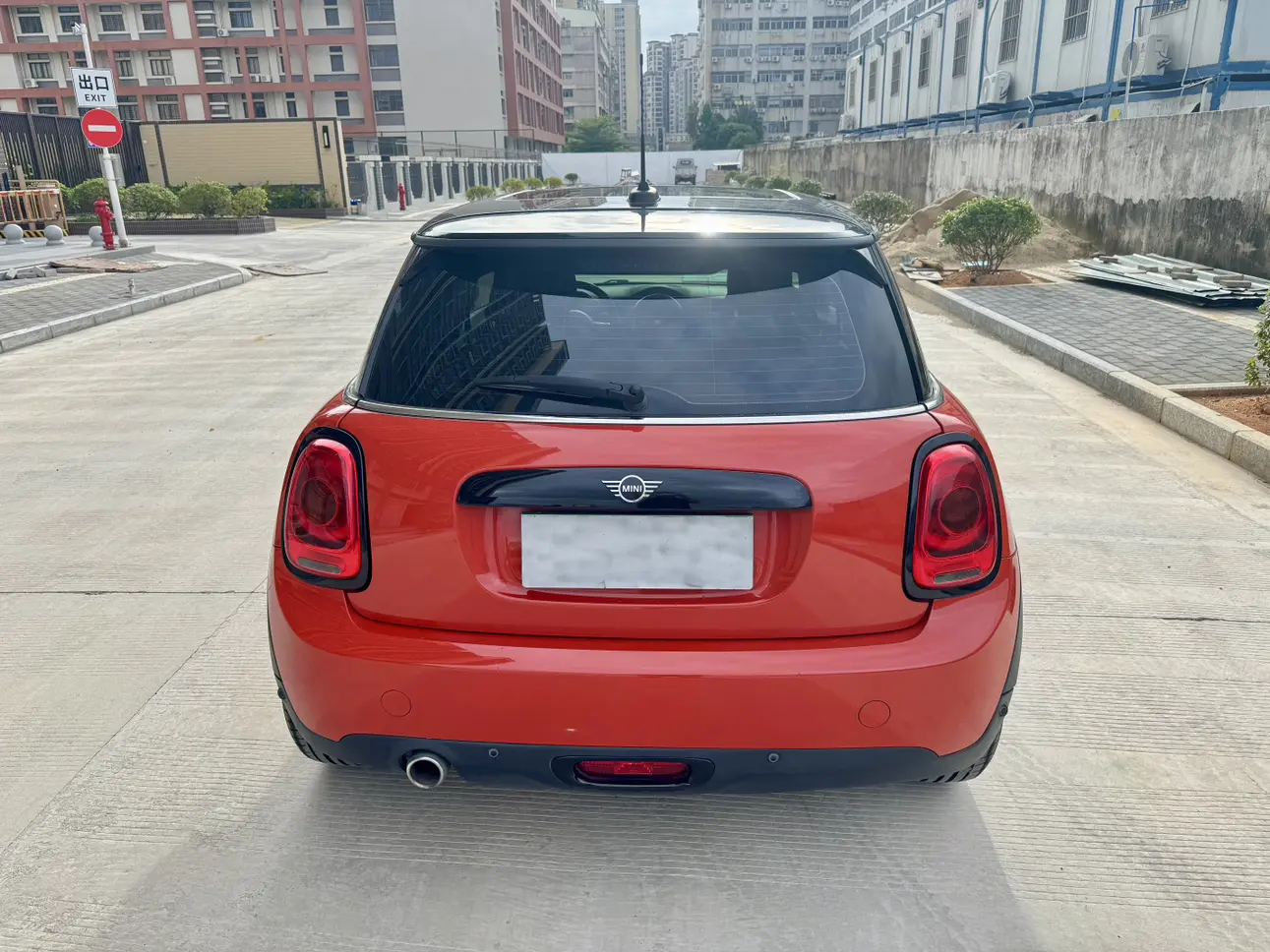 MINI MINI